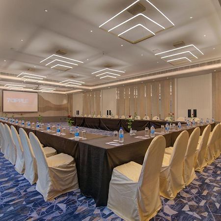 7 Apple Hotel Nashik Exterior photo