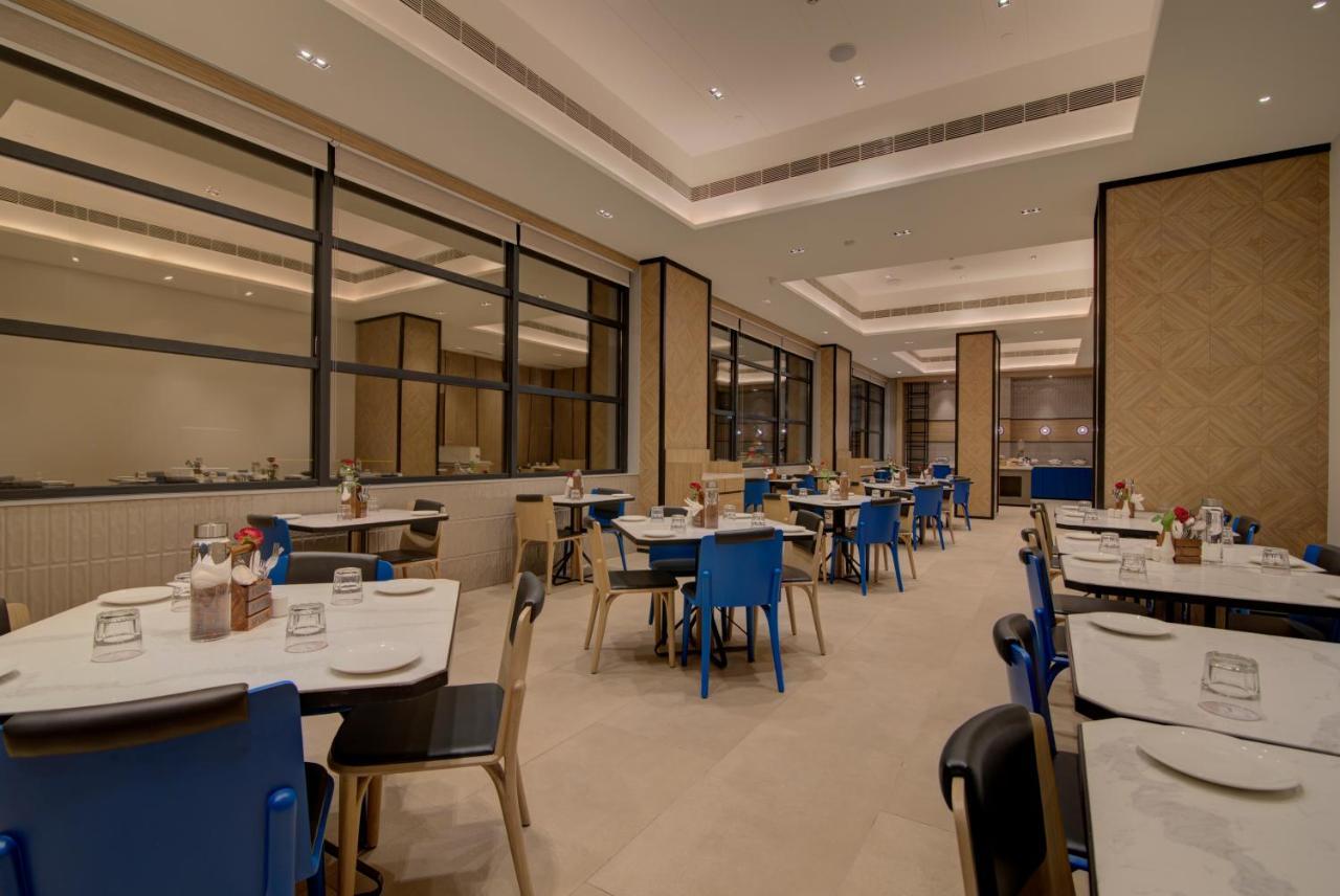 7 Apple Hotel Nashik Exterior photo
